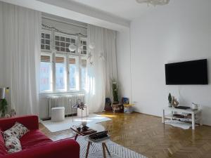 Breathtaking City Centre Views - Bright & Spacious 2BR
