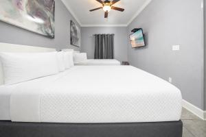 Phoenix Gulf Shores 1102
