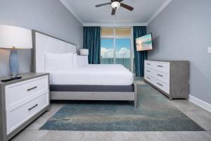 Phoenix Gulf Shores 1102