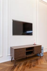 Elegant Apartment near Arco Della Pace M5 - 550M