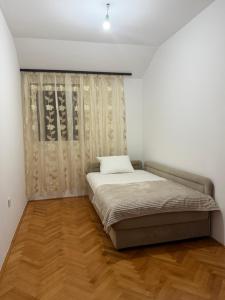 Top-house5