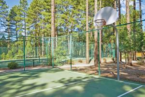 Wyndham Pinetop Four 4BR Apartments