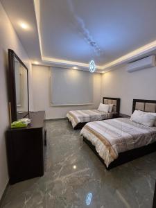 3 BR apartment, fully renovated