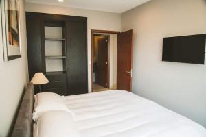 3C- Perfect apartment pool gym and high fast Wifi