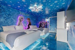 Frozen-Themed Studio with Pool