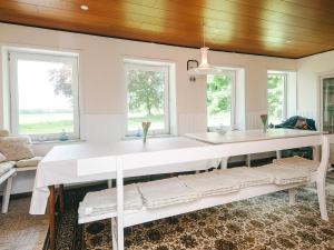7 person holiday home in Ølgod