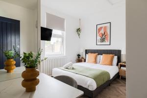 Budget Private Rooms in West London