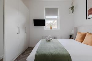 Budget Private Rooms in West London