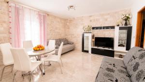 Apartment Romić