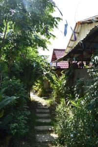 Savet Family Homestay & Tour