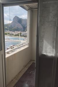 Apartments by the sea Omis - 15485