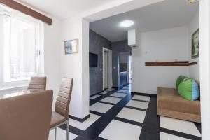 Adria by Odea Stays