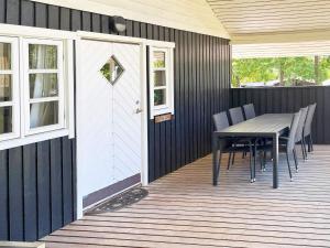 Lush home in Glesborg, 6 guests