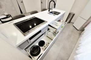 Spacious 65sqm Family Apartment Namba Dotonbori Kuromon 8 Guests Riverwood 205