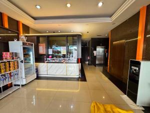 One World Hotel