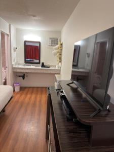 Coastline Motel Kamloops