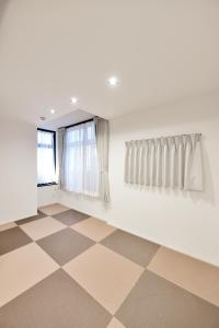 Spacious 79sqm Family Apartment Namba Dotonbori Kuromon 8 Guests Riverwood 206