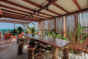 Jaguar Beachfront Ecohotel & Spa