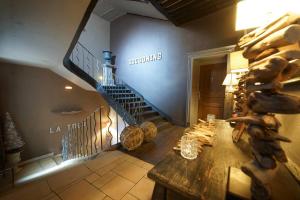 Hotels La Tour Cocooning & Gastronomie : photos des chambres