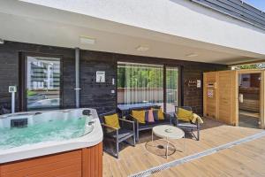 Mariah Spa Deluxe Adults Only