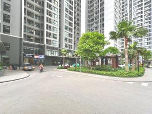 Premium Luxury Stu Apartment with Beautiful Skyline at Vinhomes Green Bay Hanoi