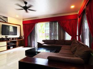 The Transient Villa Hotel and Suites