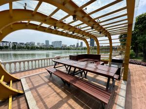 Comfortable High Floor Studio Near Marriott Hotel and My Dinh Hanoi
