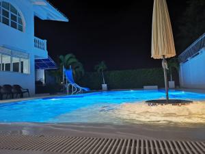 Espectacular Casa de Descanso con piscina y jacuzzi privado