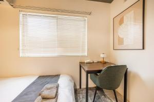 Newly Opened, 6 mins to Skytree, 2 mins on foot to the nearest station, 11 mins by train to Asakusa Station, Max 8 peoplele