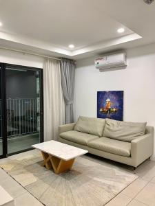 2-Bedroom Kosmo Tay Ho