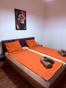 Modern 2BR Apartment Fast WiFi Near NDK