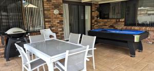 Coastal Getaway by Book Jervis Bay - Free Wifi, linen & Games Room