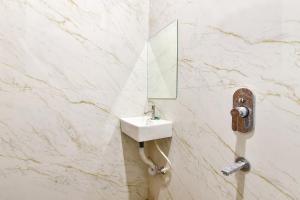 FabHotel AVR, Mahalaxmi Nagar