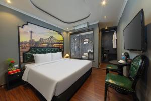 Ensora Hotel & Travel