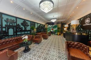 Ensora Hotel & Travel