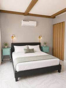 Designer Apartment with Terrace - Central Location