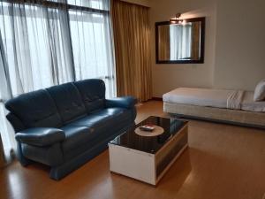 Ali Services Apartment at Times square KL