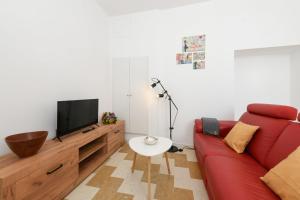 Casa Elda - Parcheggio Gratuito - Centro storico di San Felice del Benaco, Lago di Garda