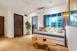Nova Chic 1 BHK Bandra W Gated 247 Security