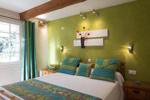 Hotels L' Escapade Hotel & Restaurant : photos des chambres