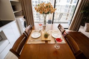 Vinhomes DCapitale - Sera Homes