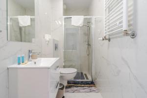 Gliwice Royal Studio A77 by BookingHost