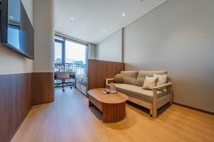 Weave Suites - Sunyu Parkside