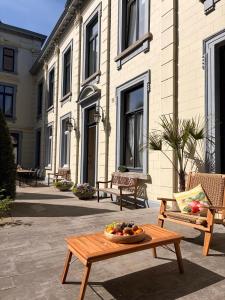 Le jardin des poetes - Suite avec salle deau