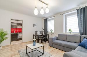 Dolnych Wałów Central Apartment by BookingHost