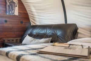 Romantic Luxury Caravan Retreat Near Lake Taneycomo in Branson, Missouri