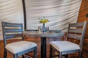 Romantic Luxury Caravan Retreat Near Lake Taneycomo in Branson, Missouri