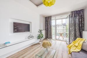 Yellow Apartment by KRAMM