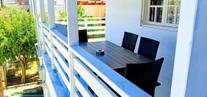 Villa "Jane", quiet, luxurious, family friendly, spacious, close to the beach!