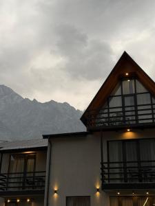 Baza Kazbegi